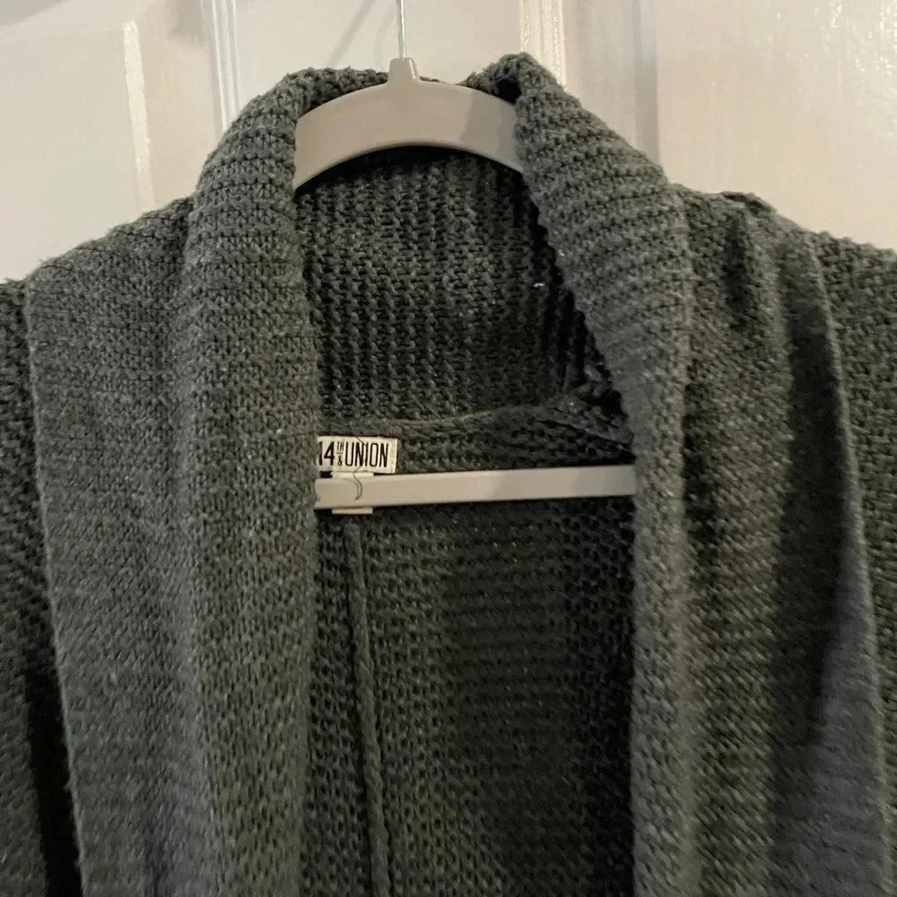 14th & Union Women's  Cable Knit Maxi Open Front Cardigan Medium - Picture 3 of 5